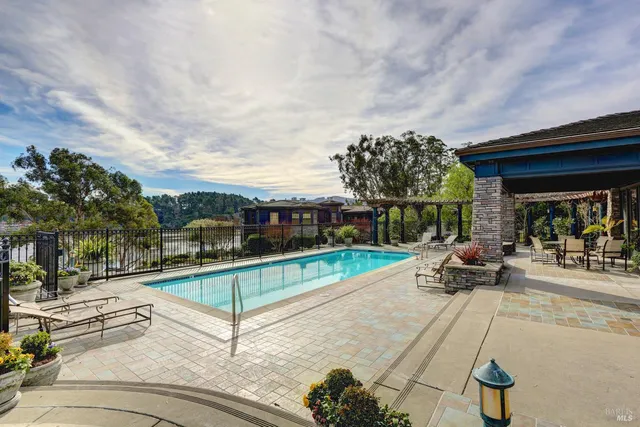 $2,295,000 | 87 De Silva Island Drive, Mill Valley, CA 94941
