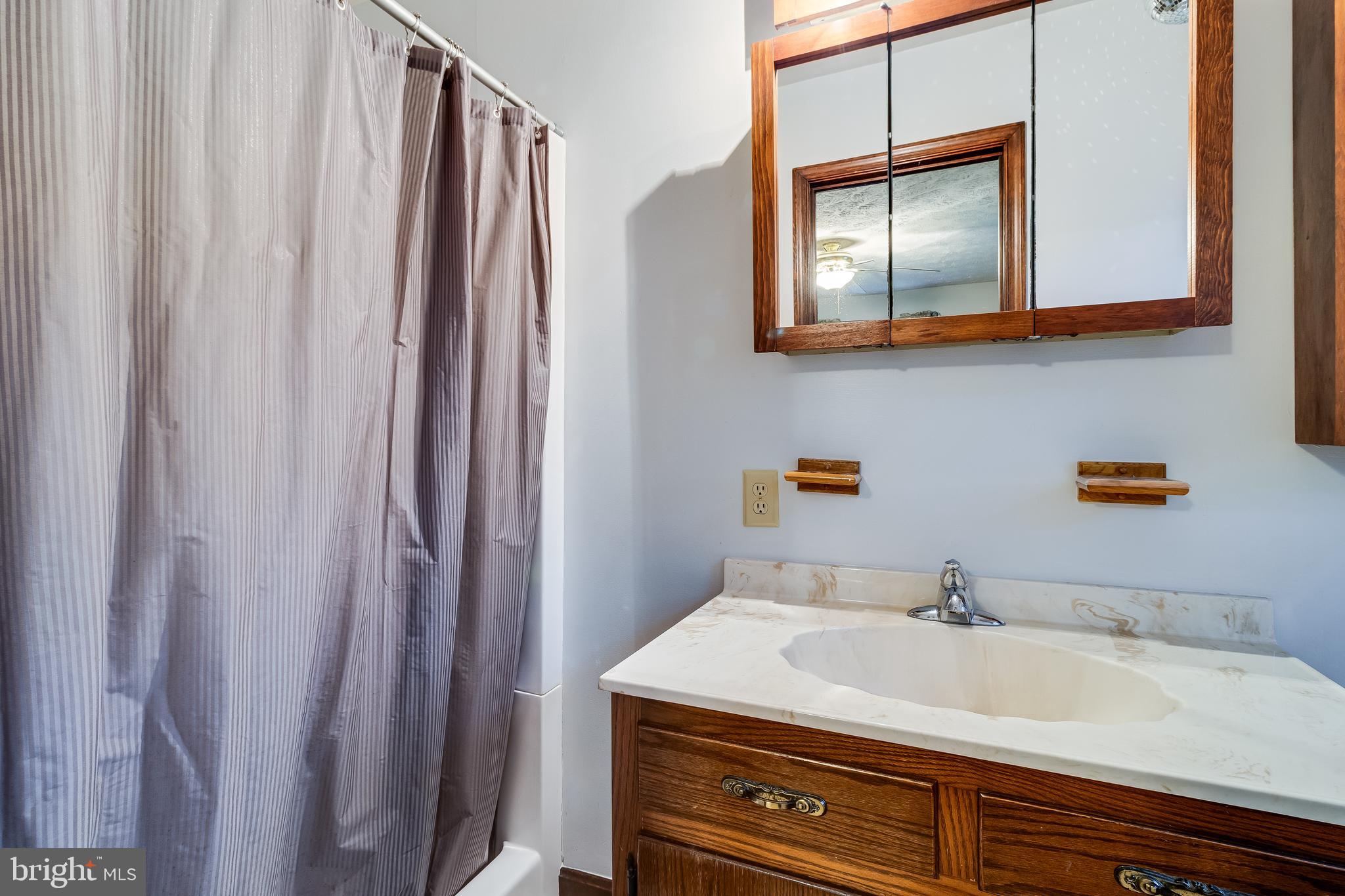 45810 Aberdeen Road Valley Lee, MD 20692 - Photo 15 of 32 Clean and bright full bath; primary suite