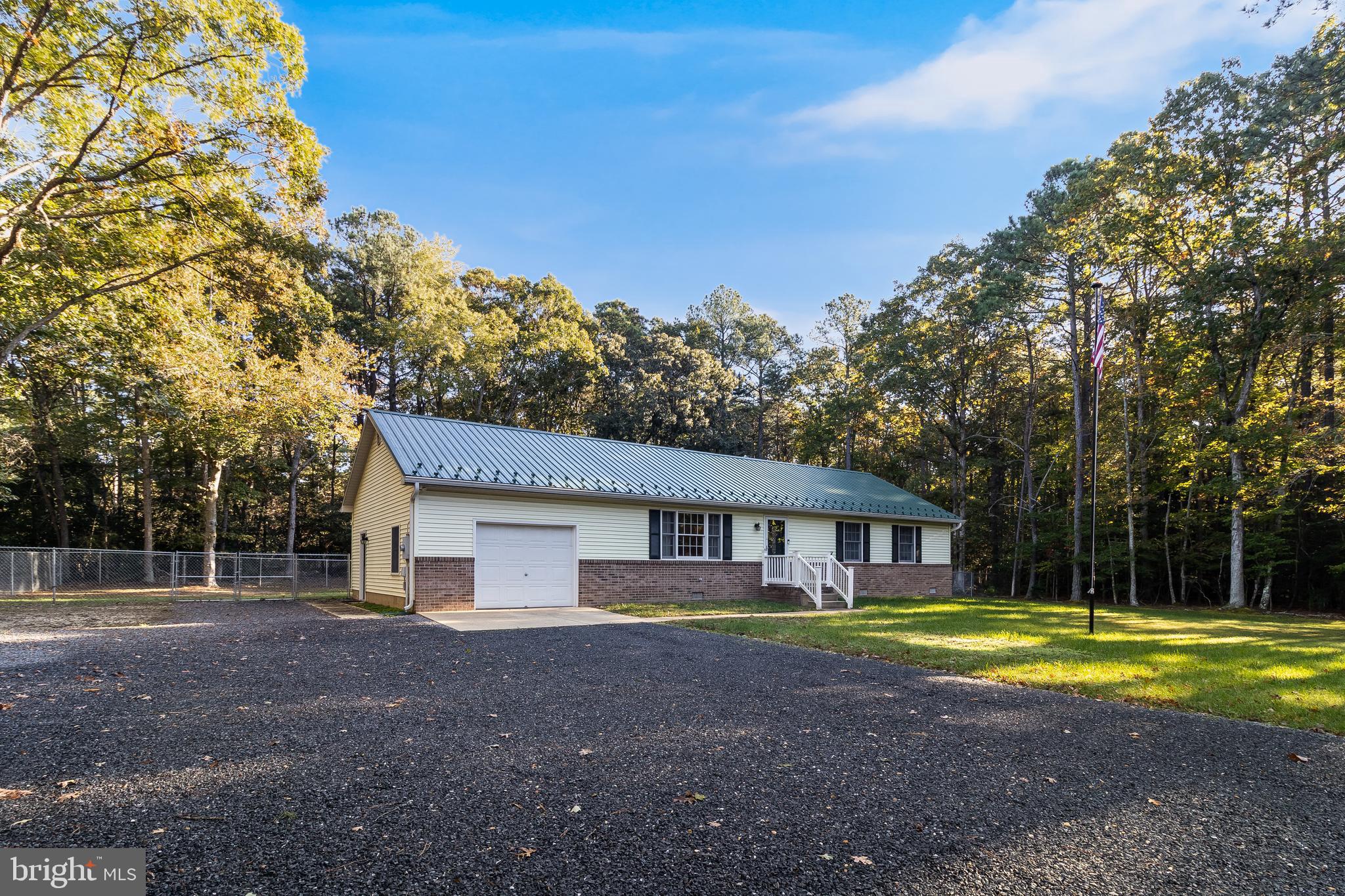 45810 Aberdeen Road Valley Lee, MD 20692 - Photo 2 of 32 Long driveway with ample parking