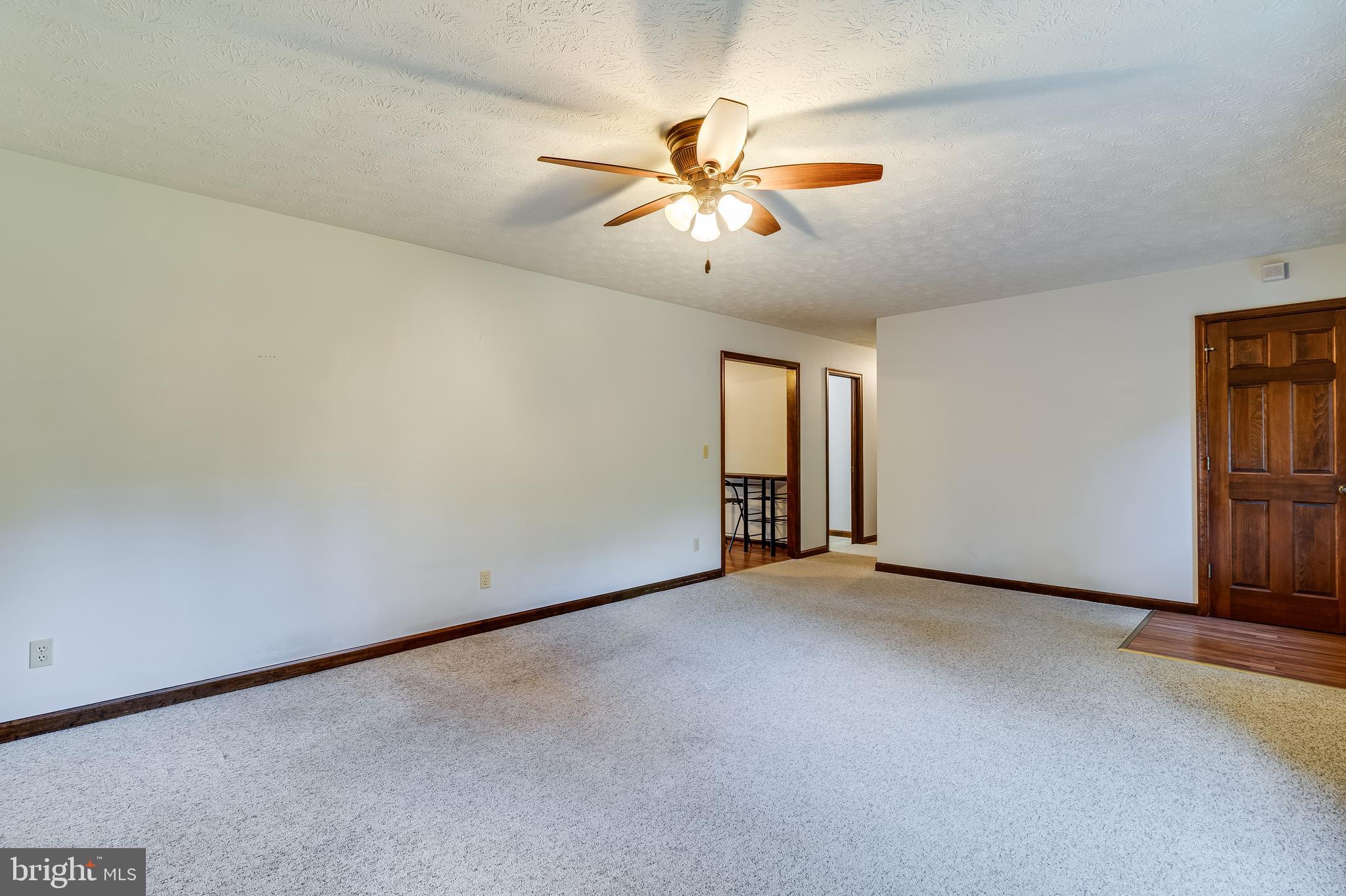 45810 Aberdeen Road Valley Lee, MD 20692 - Photo 7 of 32 Cozy space for gatherings