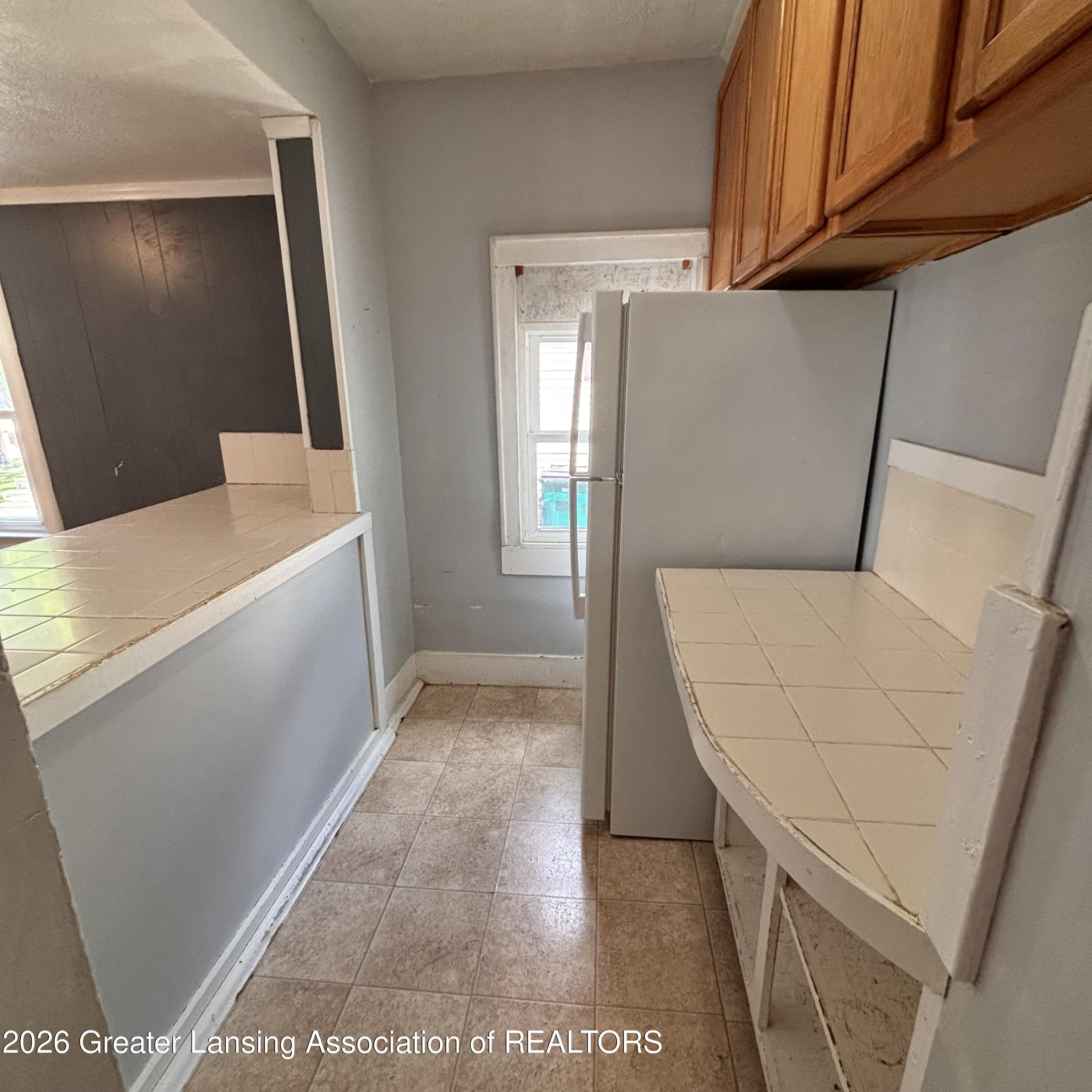 326 Potter Avenue Lansing, MI 48910 - Photo 7 of 26 IMG_3176