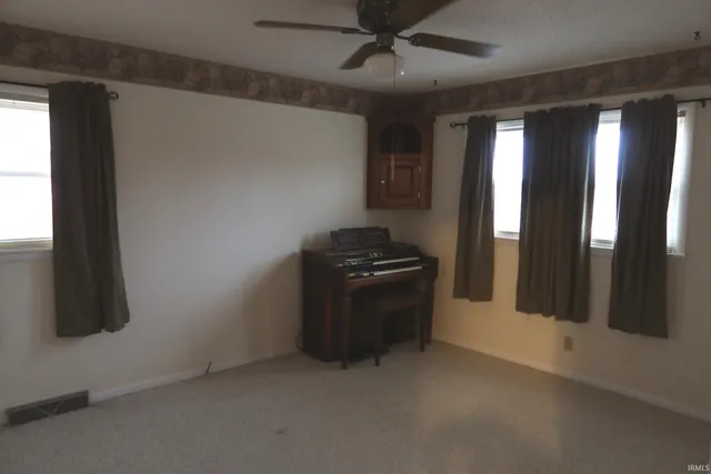 $359,900 | 20 Highway 62, Mount Vernon, IN 47620