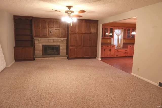 $359,900 | 20 Highway 62, Mount Vernon, IN 47620