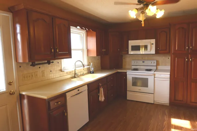 $359,900 | 20 Highway 62, Mount Vernon, IN 47620