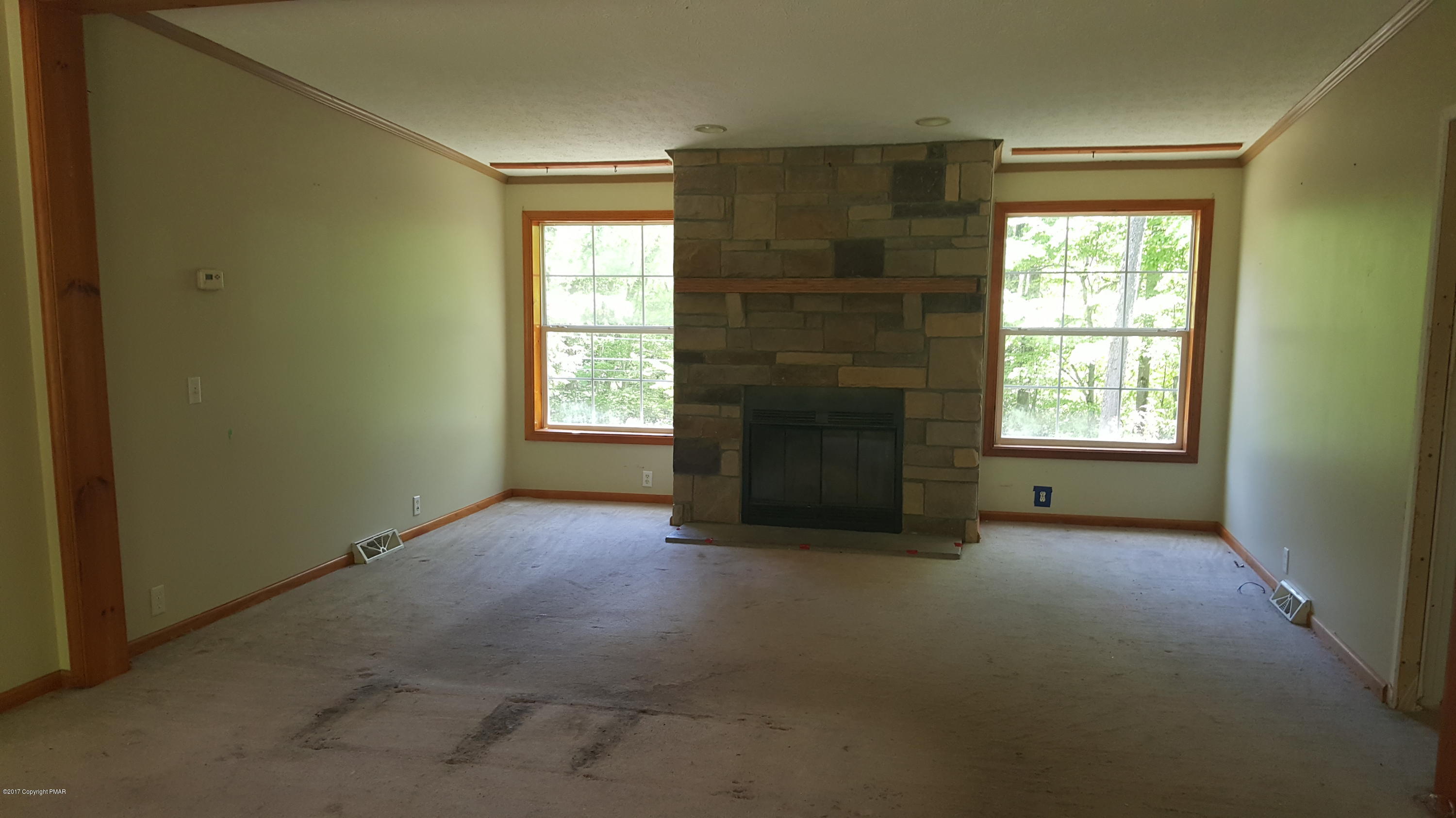 91 Trail Ridge Road Albrightsville, PA 18210 - Photo 5 of 17 20170524_124644