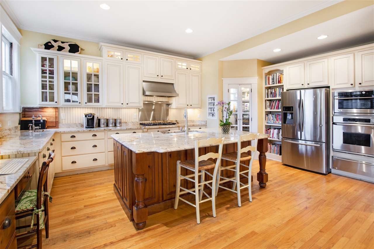 127 Hawthorne Road Raleigh, NC 27605 - Photo 11 of 30 Photo 11
