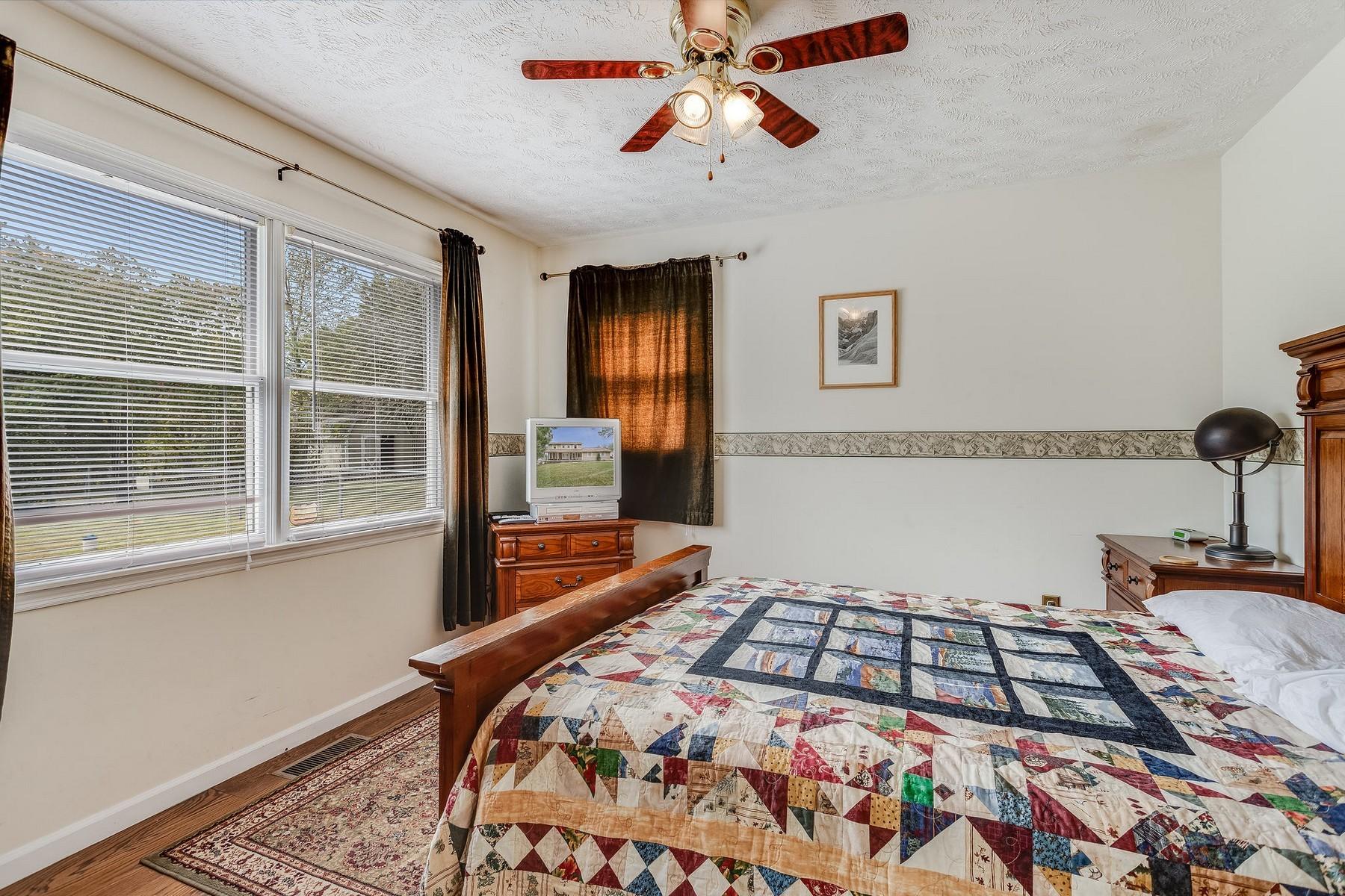 830 Harrison Ferry Road Baneberry, TN 37890 - Photo 14 of 40 15_830-7513