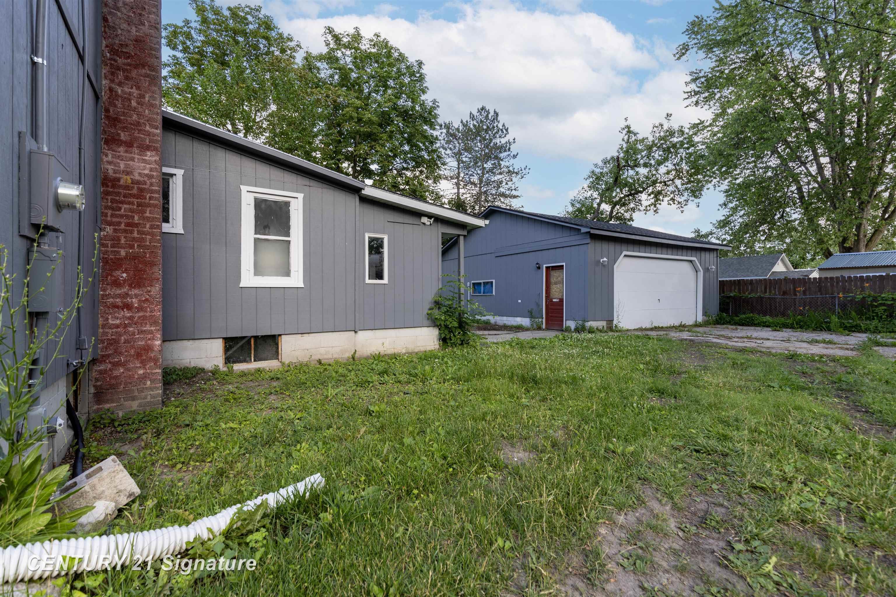 611 West 2nd Street Pinconning, MI 48650 - Photo 37 of 38