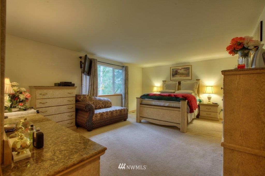 17523 128th Avenue Southeast Renton, WA 98058 - Photo 17 of 23 Gallery Image 17