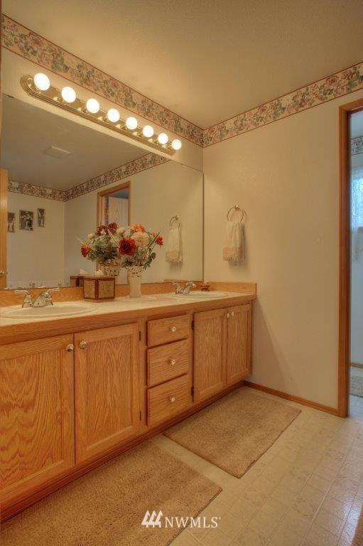 17523 128th Avenue Southeast Renton, WA 98058 - Photo 19 of 23 Gallery Image 19