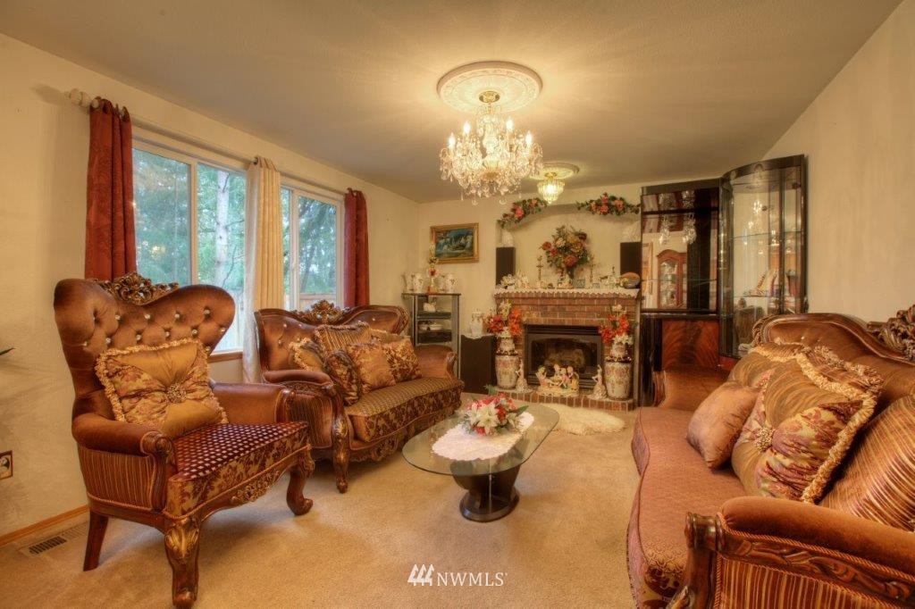 17523 128th Avenue Southeast Renton, WA 98058 - Photo 10 of 23 Gallery Image 10