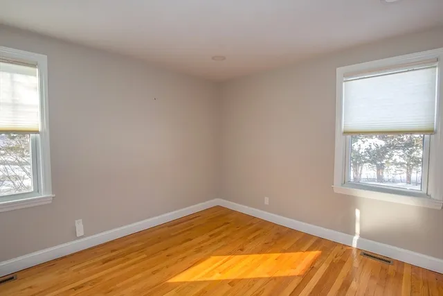 $414,900 | 11 Nevins Avenue, Longmeadow, MA 01106