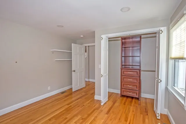 $414,900 | 11 Nevins Avenue, Longmeadow, MA 01106