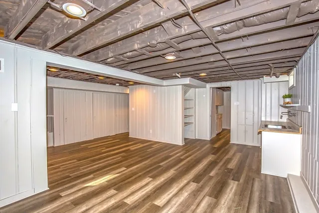 $414,900 | 11 Nevins Avenue, Longmeadow, MA 01106