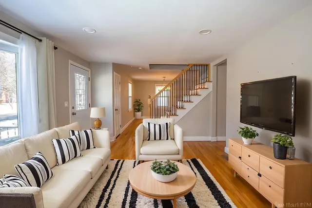 $414,900 | 11 Nevins Avenue, Longmeadow, MA 01106