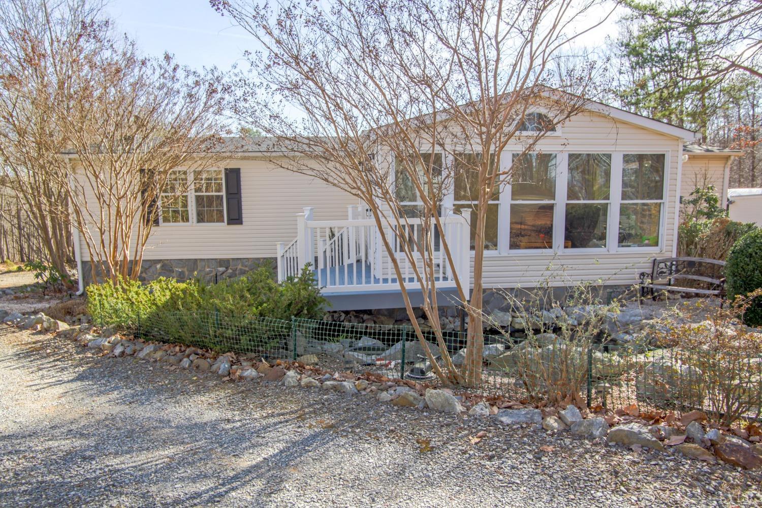 214 Cabin Road Madison Heights, VA 24572 - Photo 1 of 74 Gallery Image 1