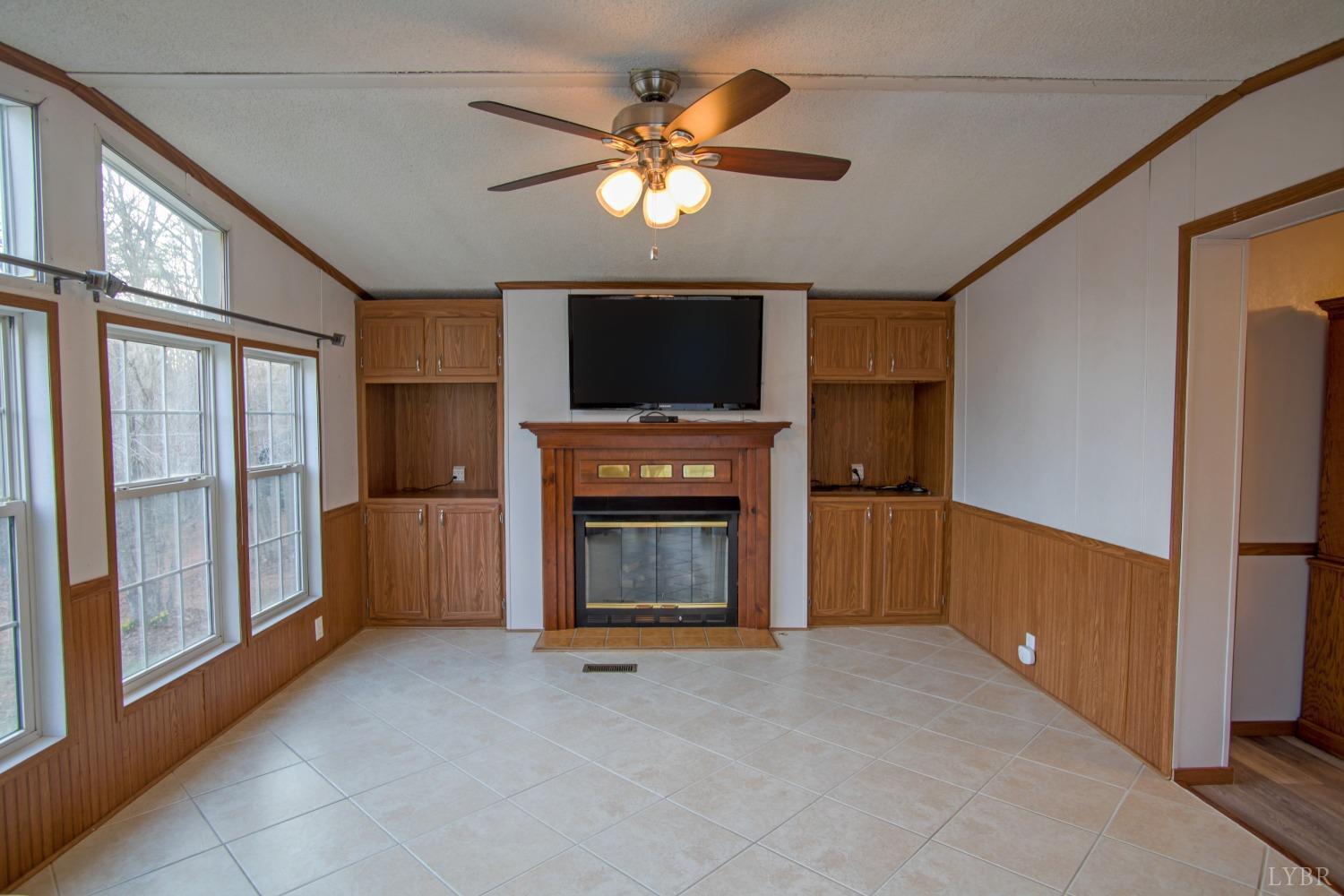 214 Cabin Road Madison Heights, VA 24572 - Photo 11 of 74 Gallery Image 11