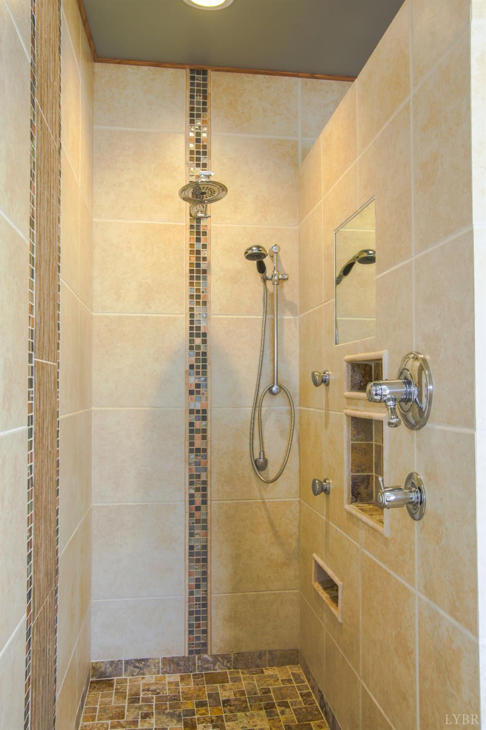 214 Cabin Road Madison Heights, VA 24572 - Photo 19 of 74 Gallery Image 19