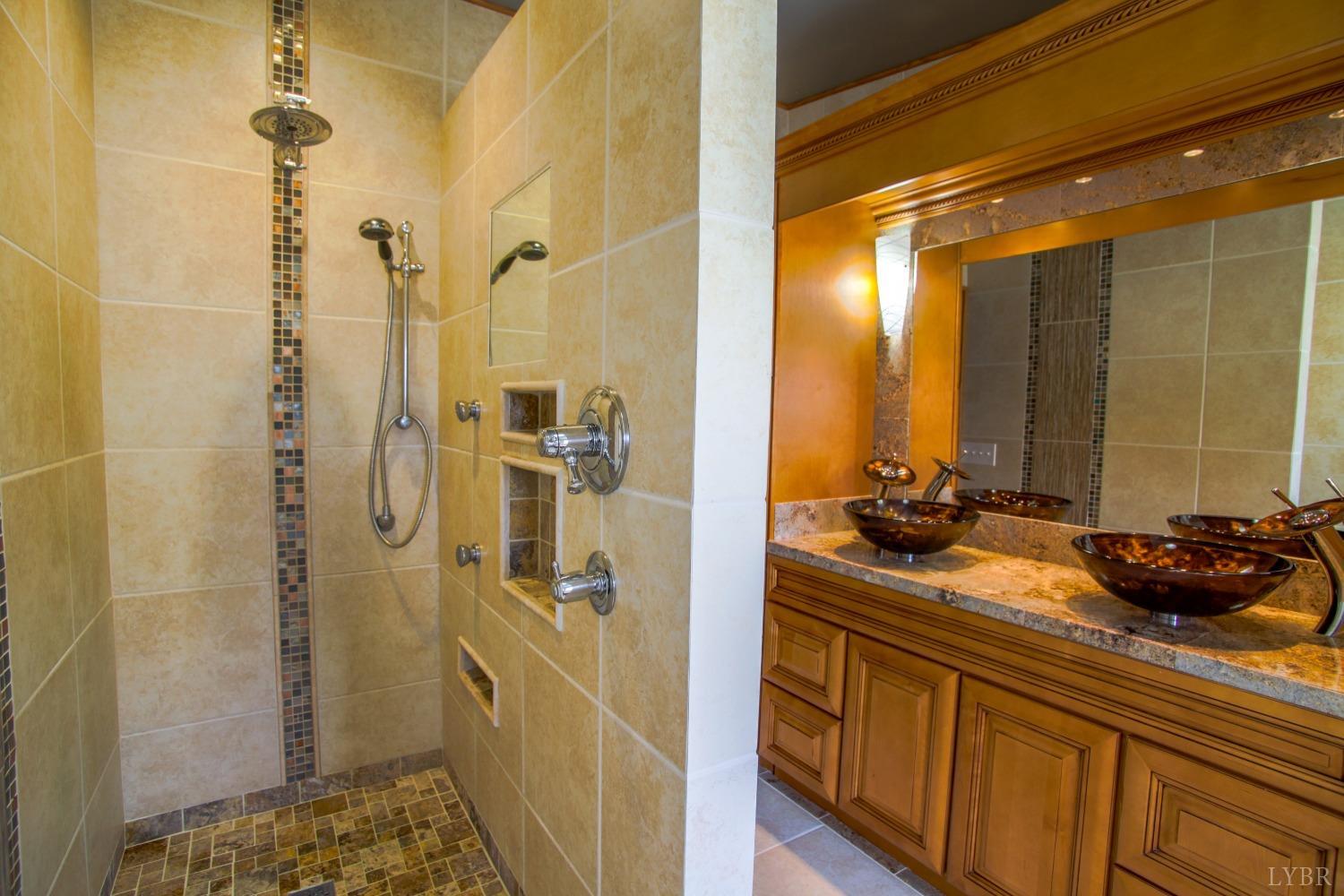 214 Cabin Road Madison Heights, VA 24572 - Photo 20 of 74 Gallery Image 20