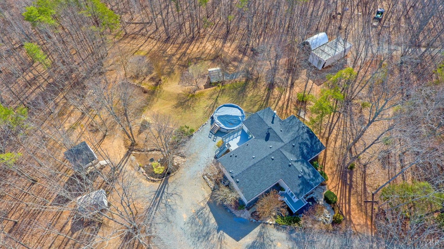 214 Cabin Road Madison Heights, VA 24572 - Photo 2 of 74 Gallery Image 2