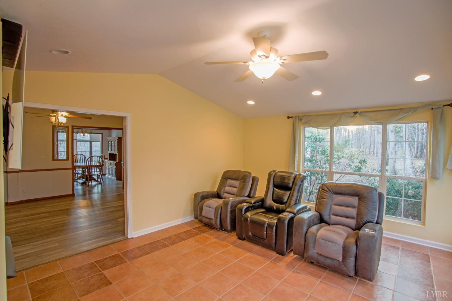214 Cabin Road Madison Heights, VA 24572 - Photo 33 of 74 Gallery Image 33