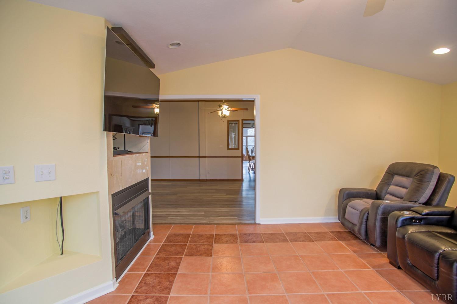 214 Cabin Road Madison Heights, VA 24572 - Photo 34 of 74 Gallery Image 34