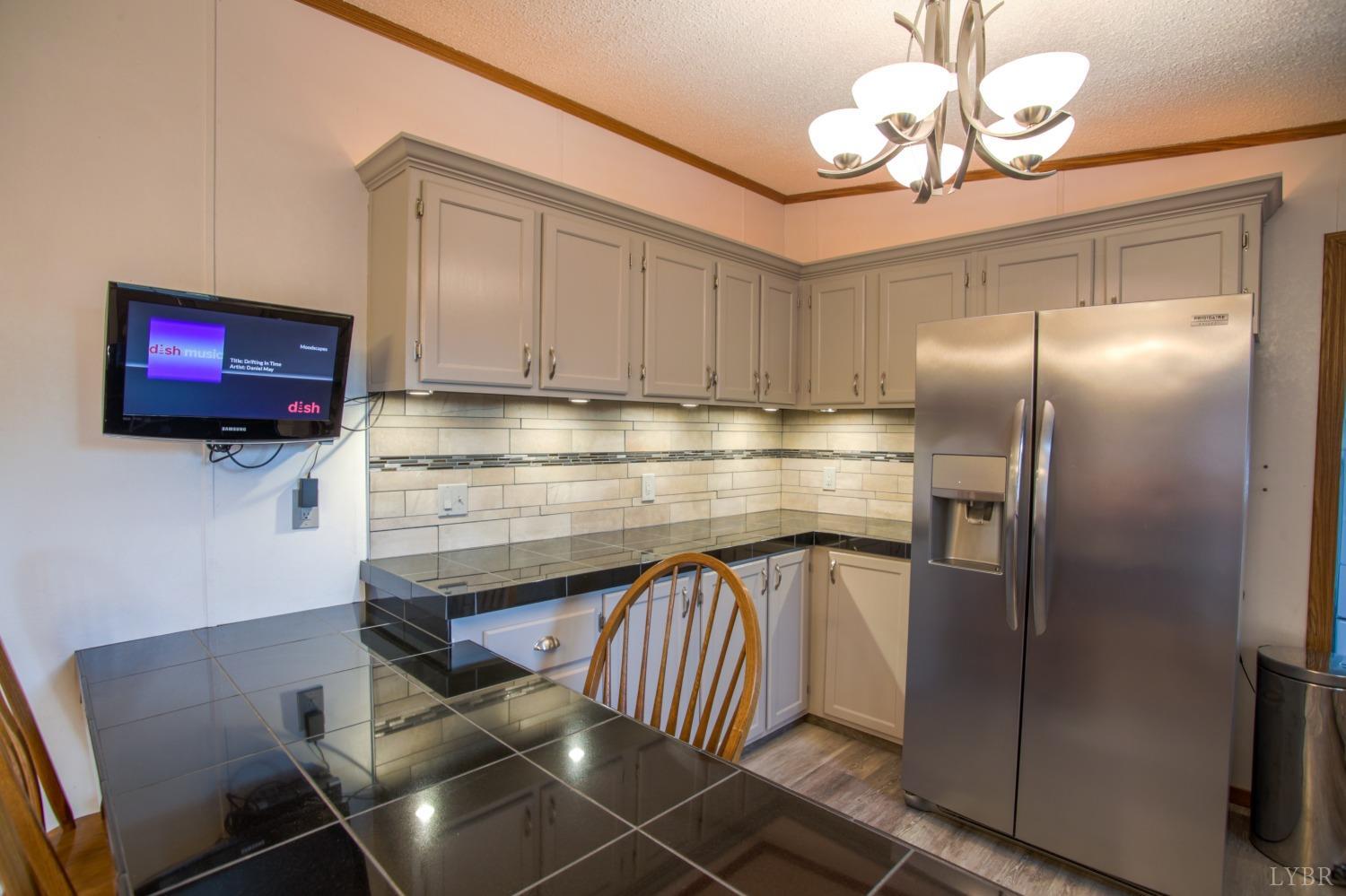214 Cabin Road Madison Heights, VA 24572 - Photo 5 of 74 Gallery Image 5