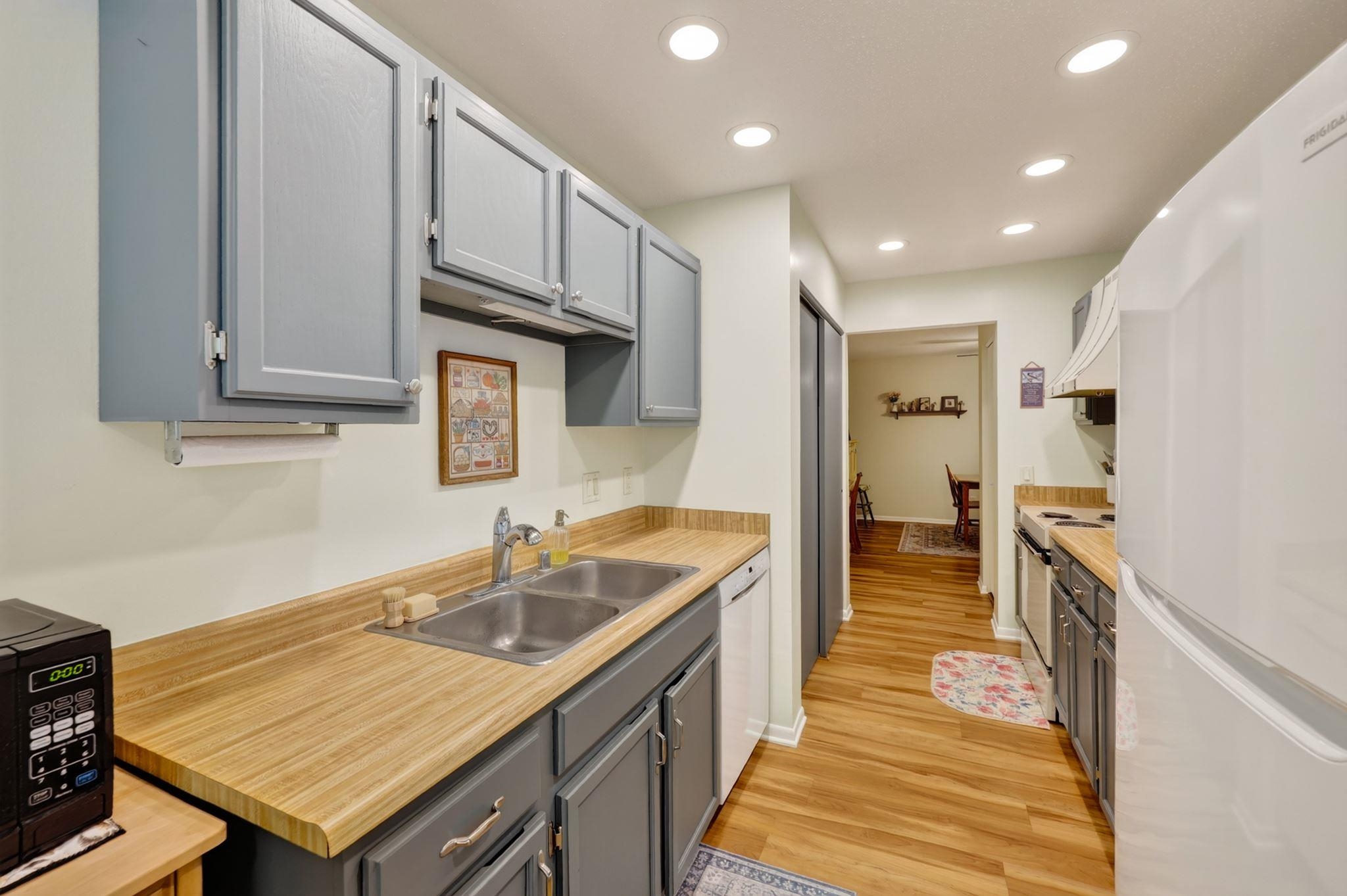 1 Golf Course Road, Unit C Madison, WI 53704 - Photo 13 of 36 Gallery Image 13