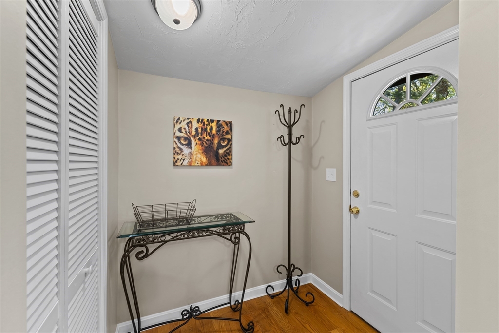 31 Mixter Road Holden, MA 01520 - Photo 4 of 27
