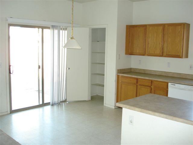 2424 West Bloch Road Phoenix, AZ 85041 - Photo 3 of 7 Eat-in Kitchen Area