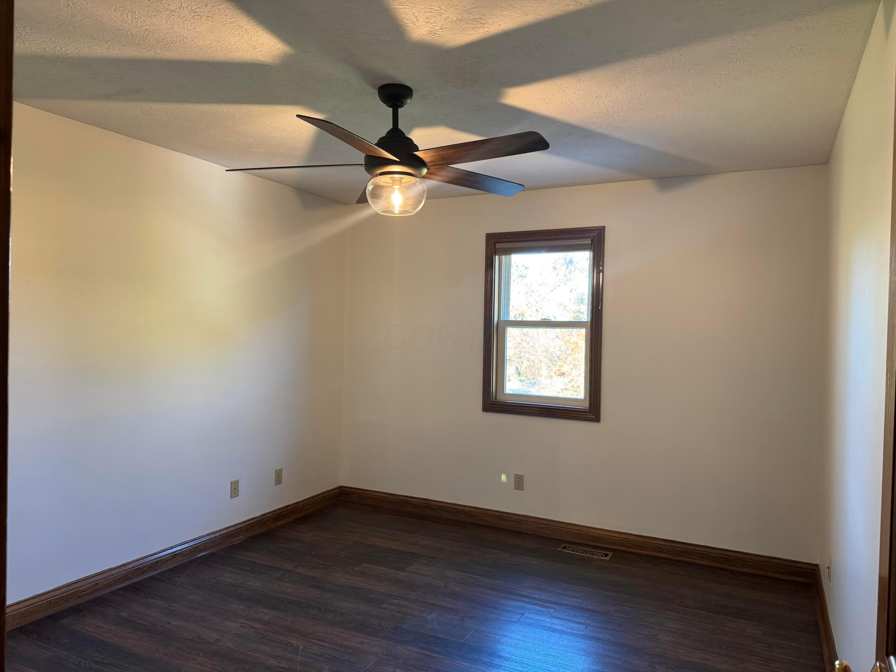 1162 Kingsgate Road Springfield, OH 45503 - Photo 26 of 36 IMG_4469