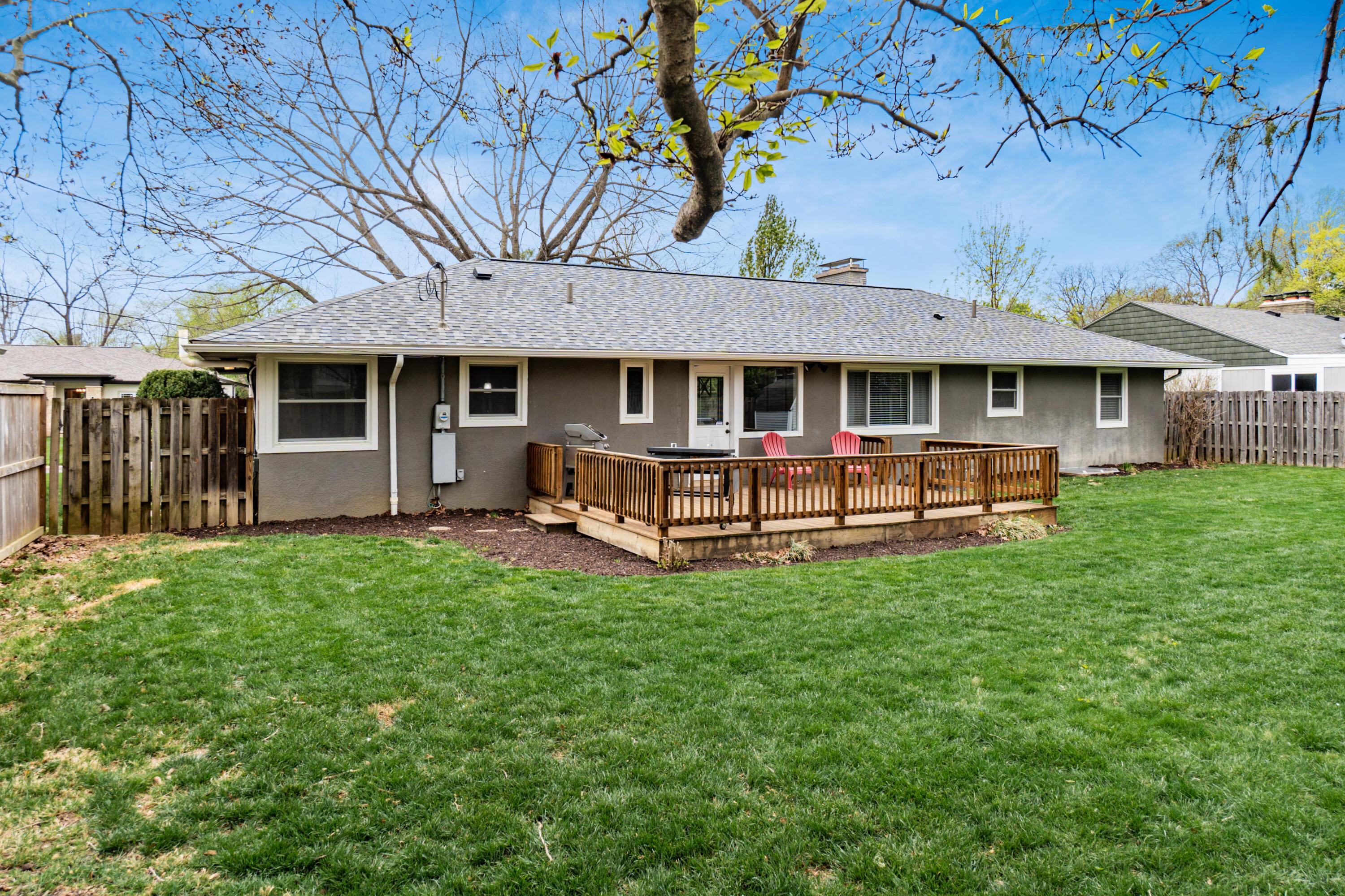 3166 South Dorchester Road Columbus, OH 43221 - Photo 32 of 34 Y_3166_S_Dorchester-077