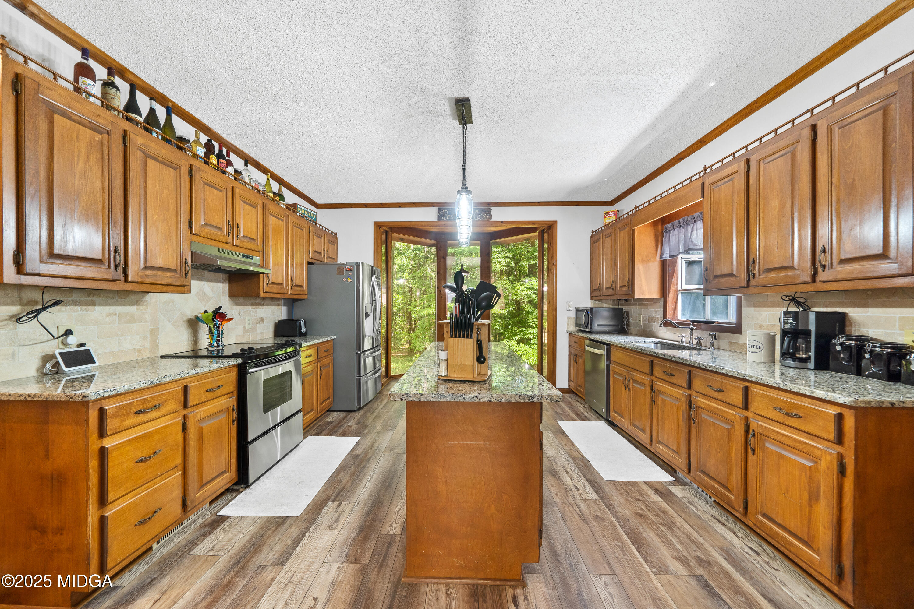 1627 Leguin Mill Road Locust Grove, GA 30248 - Photo 23 of 49 Kitchen