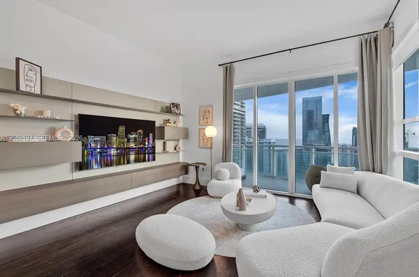$3,500 | 951 Brickell Avenue, Unit 4111, Miami, FL 33131