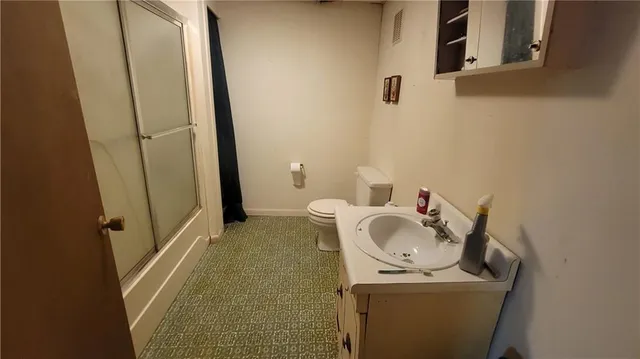 $449,500 | 35333 West 287th Street, Paola, KS 66071