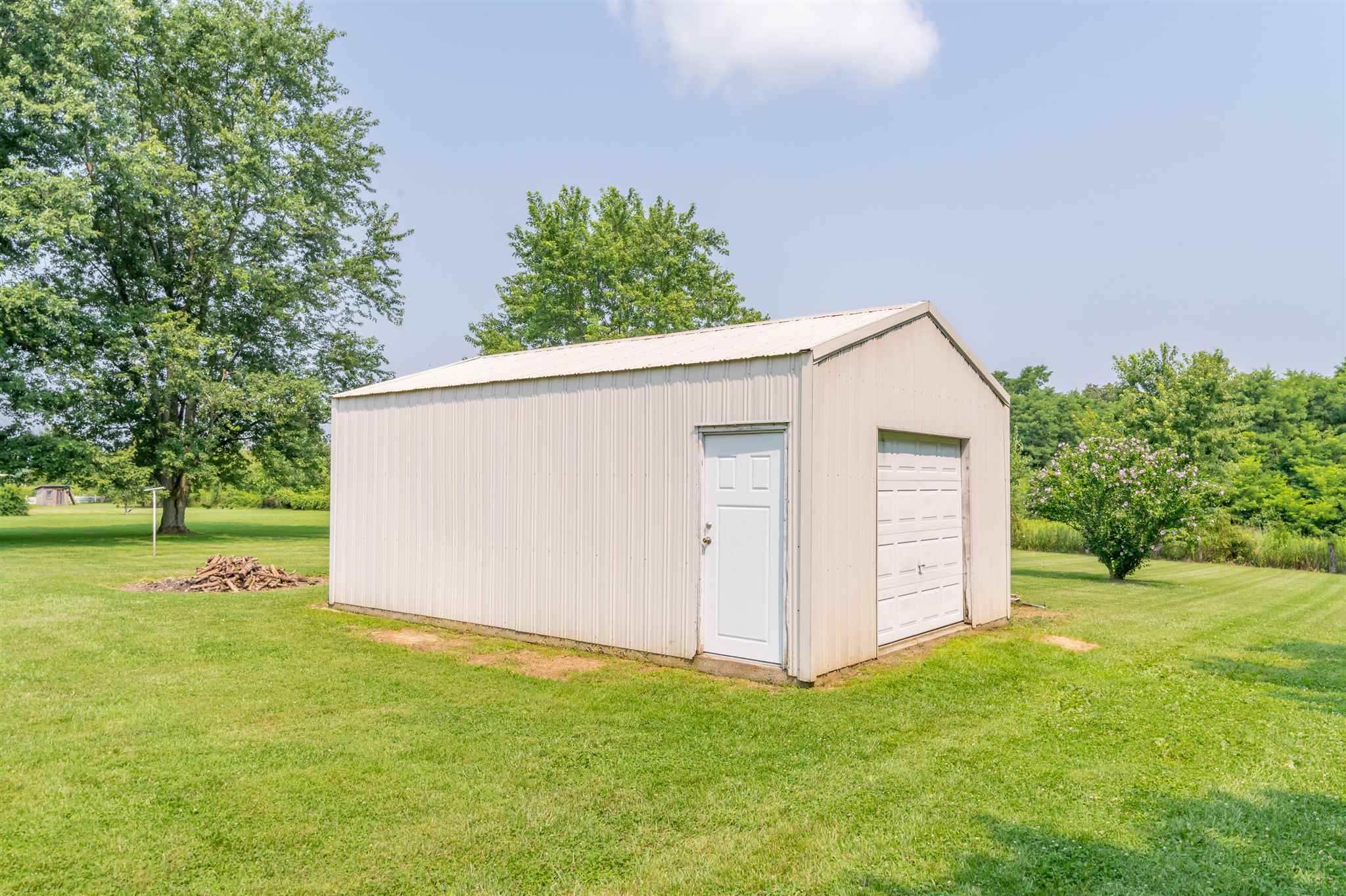 3293 West Nubian Road Salem, IN 47167 - Photo 26 of 27 Gallery Image 26