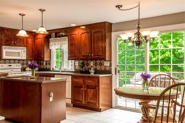 1055 Marston Road Northbridge, MA 01588 - Photo 9 of 30