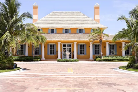 $725,000 | 2802 St Barts Square, Vero Beach, FL 32967