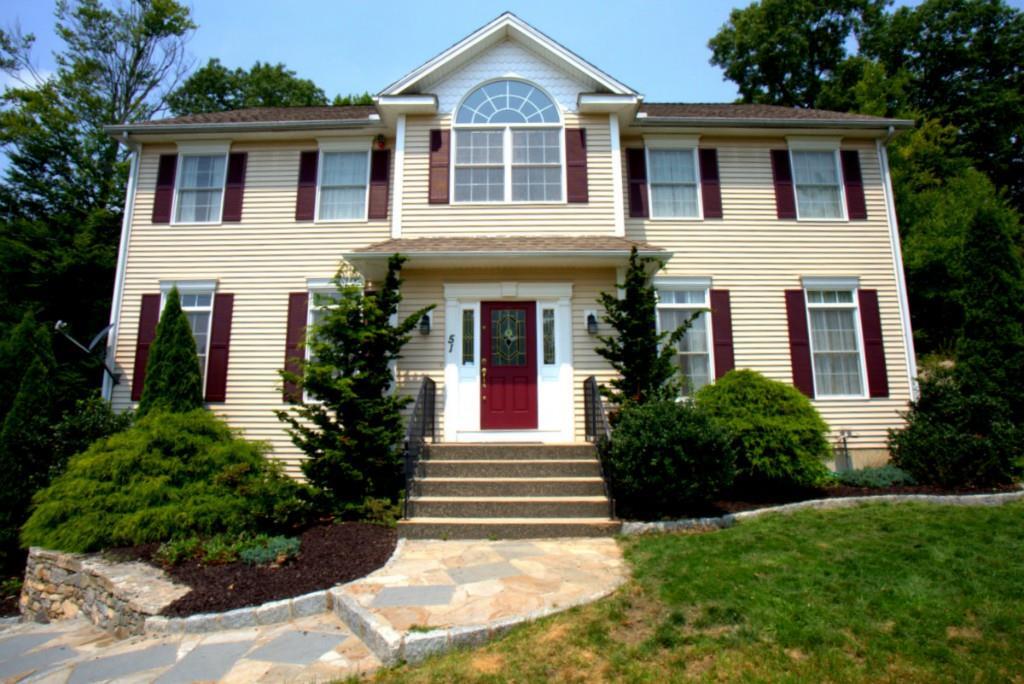 51 North Mead Farm Road Seymour, CT 06483 - Photo 1 of 1