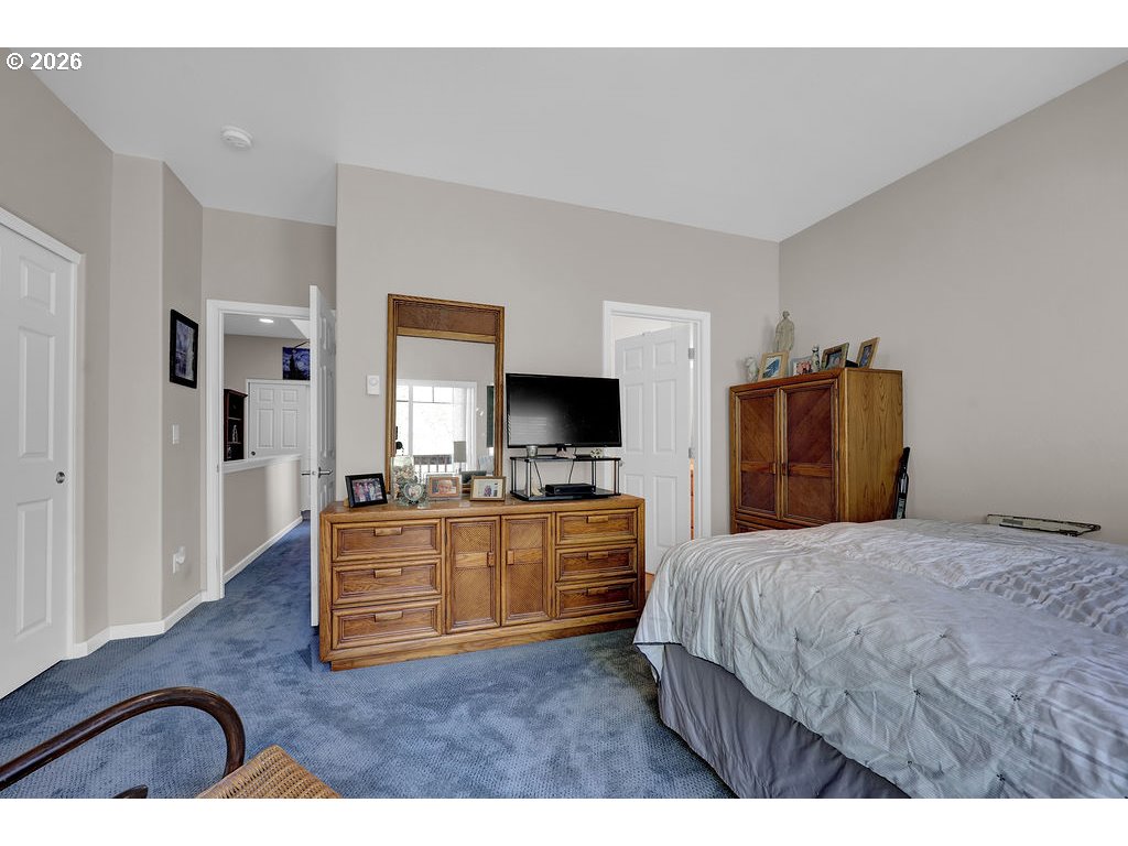 983 Jasper Lane Florence, OR 97439 - Photo 17 of 33 Bedroom, Primary