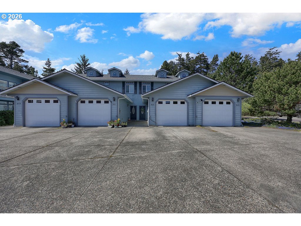 983 Jasper Lane Florence, OR 97439 - Photo 32 of 33