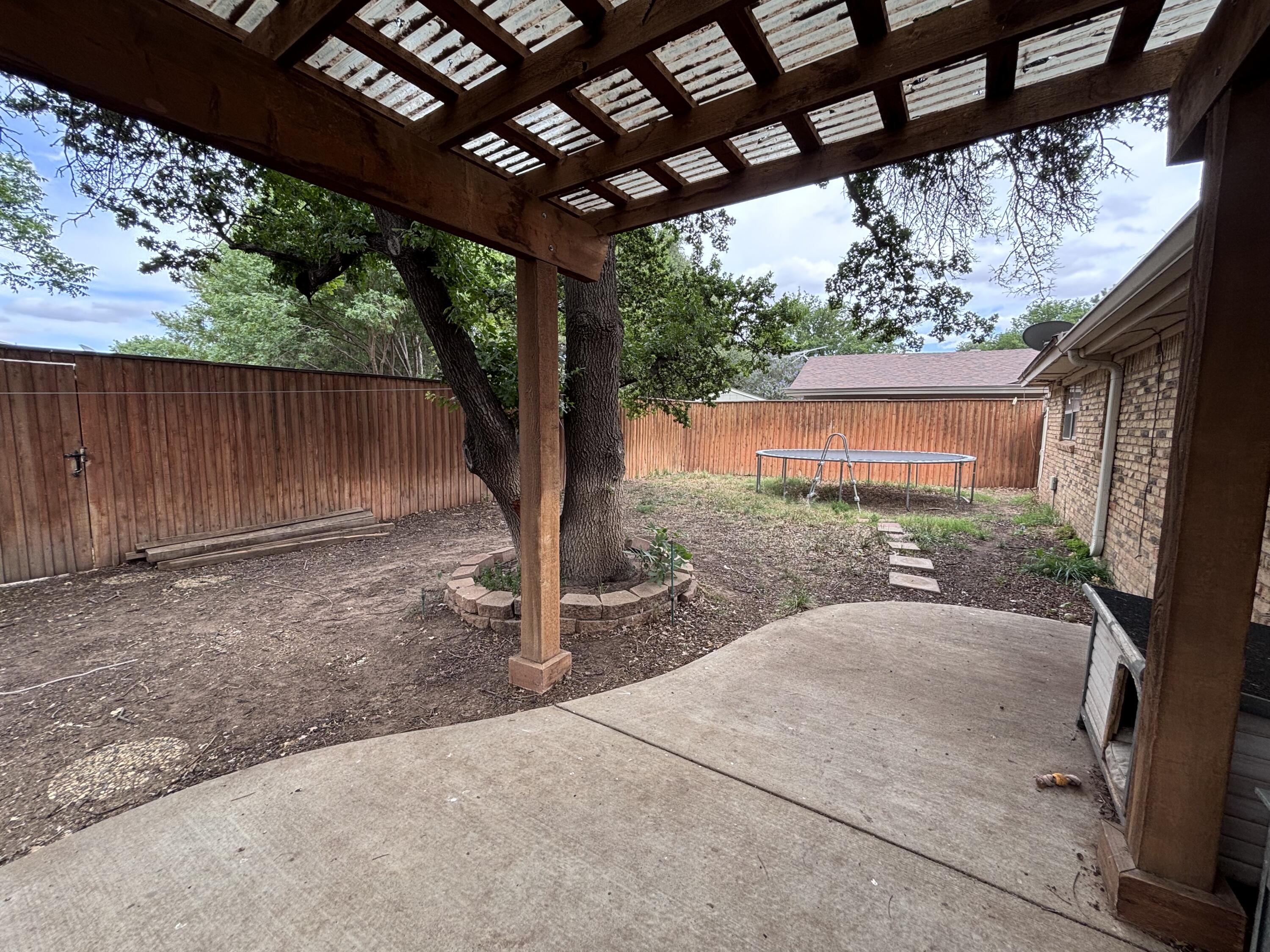 3608 76th Street Lubbock, TX 79423 - Photo 26 of 28 Back Patio