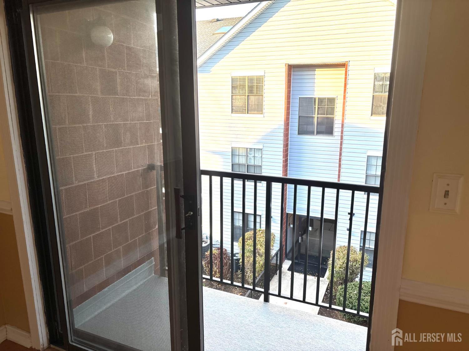 98 Keystone Court Edison, NJ 08817 - Photo 5 of 13 a view of a balcony