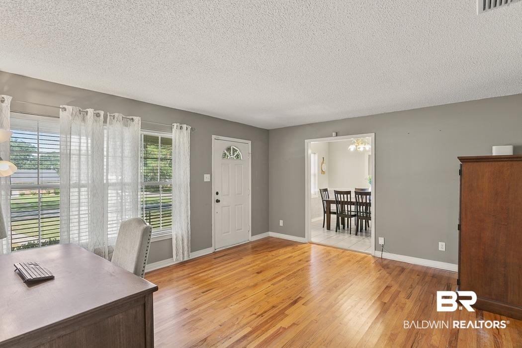1920 Colonial Oaks Drive Mobile, AL 36618 - Photo 7 of 22