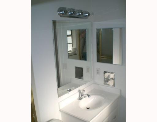 298 Southwest 6th Street, Unit 201 Boca Raton, FL 33432 - Photo 6 of 6 Master Bath/Spa