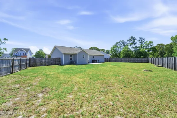 $1,695 | 304 Rowland Court, Richlands, NC 28574