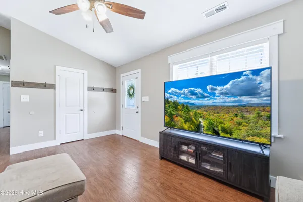 $1,695 | 304 Rowland Court, Richlands, NC 28574