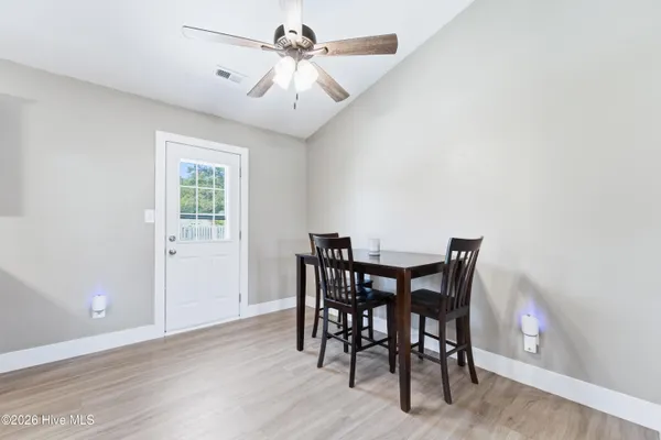 $1,695 | 304 Rowland Court, Richlands, NC 28574