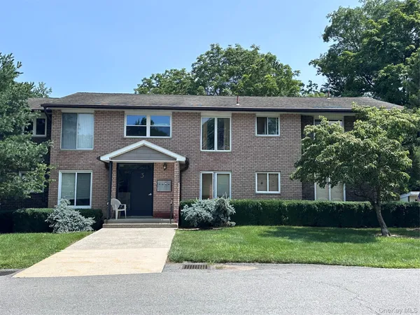 $2,750 | 3 Barnett Drive, Unit 3, Monroe, NY 10950