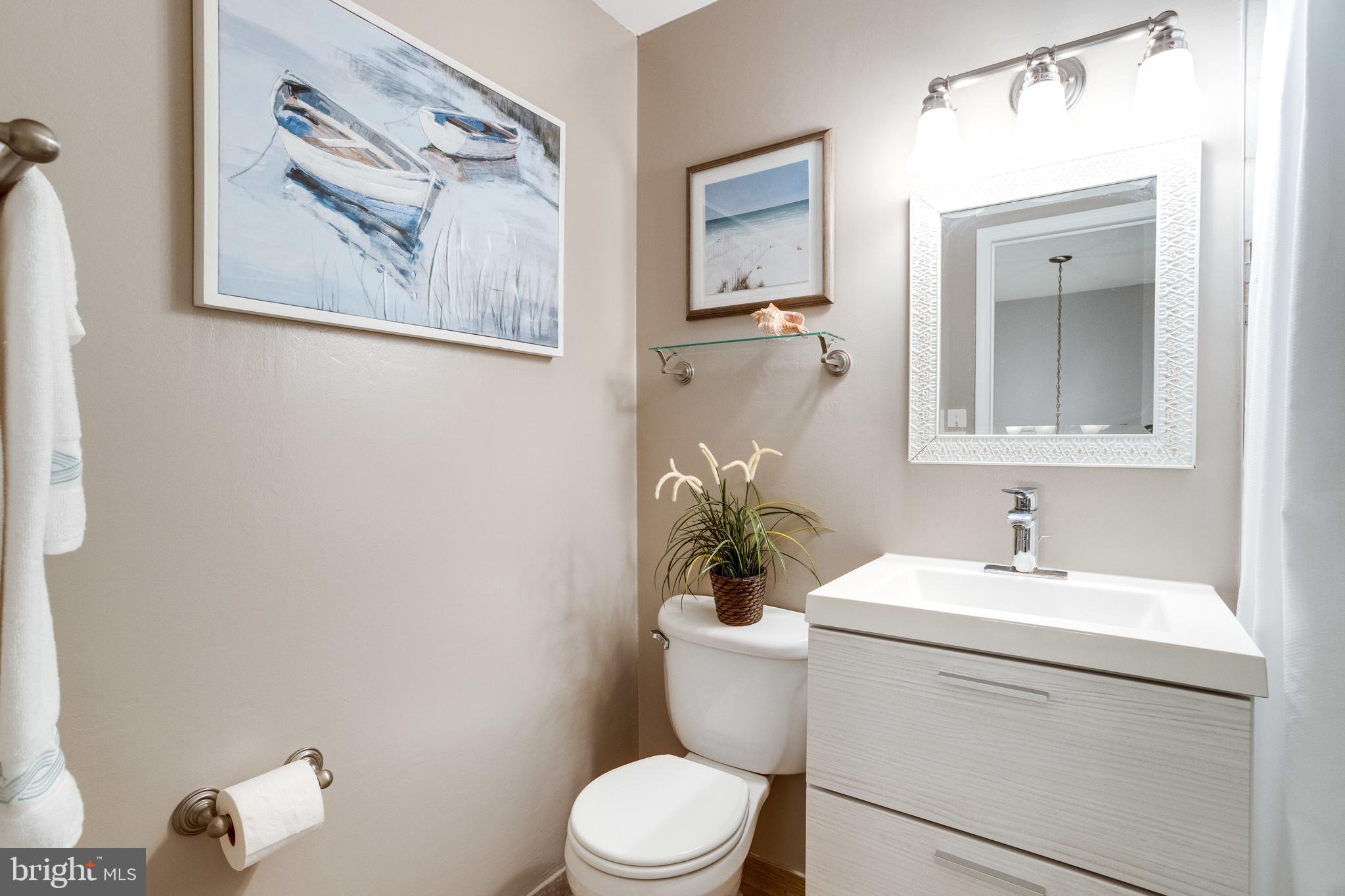8524 Parliament Drive Springfield, VA 22151 - Photo 24 of 37 Fully Remodeled Upper Level Hall Bath